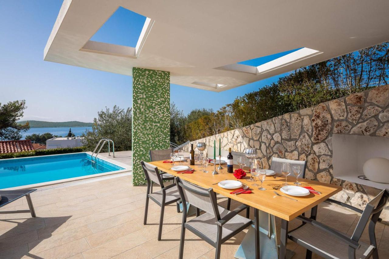 Villa Tela With Pool Жаборич Экстерьер фото