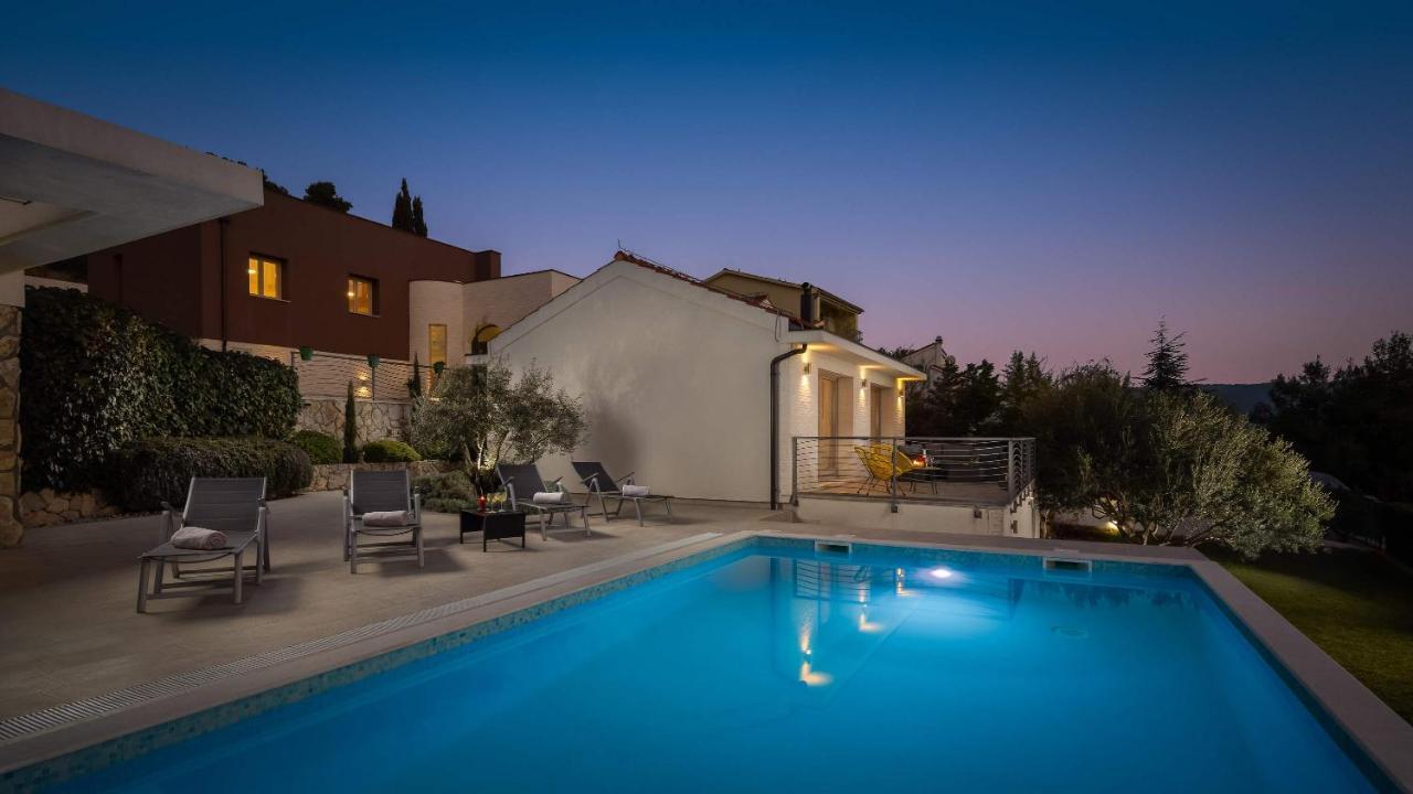 Villa Tela With Pool Жаборич Экстерьер фото