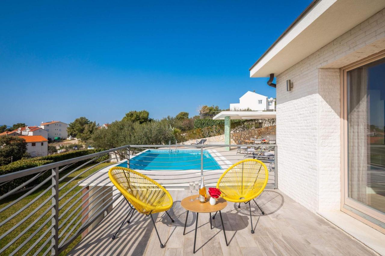 Villa Tela With Pool Жаборич Экстерьер фото
